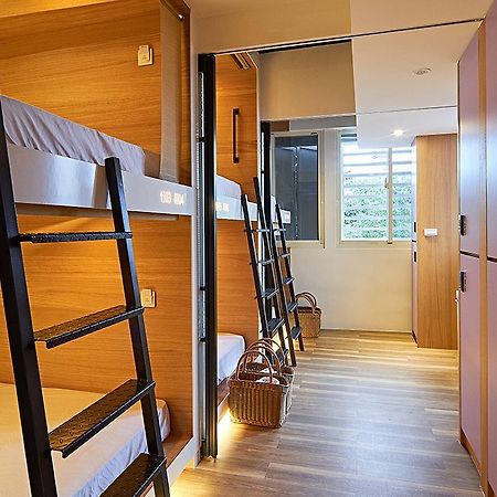 East Hostel Цзяоси Экстерьер фото